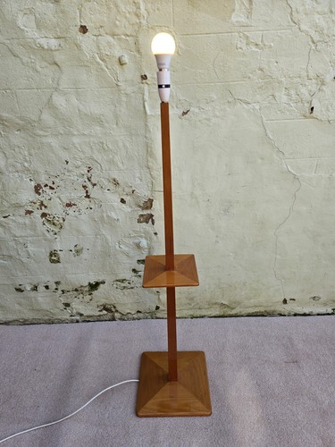Lampada standard eccentrica