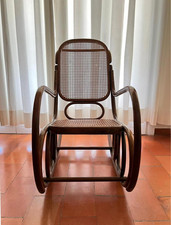 Sedia a dondolo in legno
