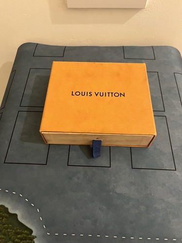 Louis vuitton monogram - louis,