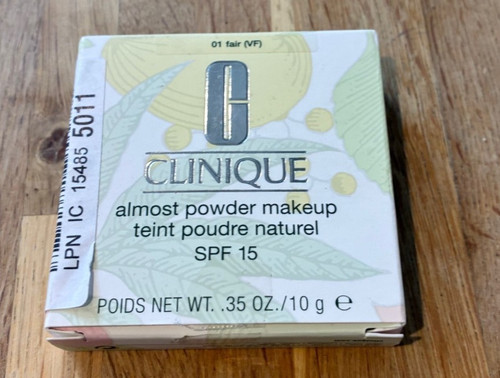 Clinique fondotinta trucco