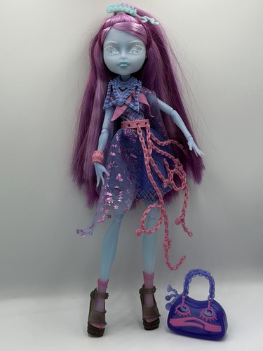 Bambola monster high kiyomi - monster,