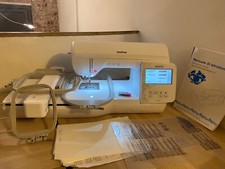 Ricamatrice Brother INNOV-IS NV880E + 3 TELAI E + ACCESSORI 