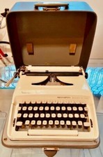 Macchina da scrivere anni 70