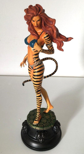 Tigra - avengers, )