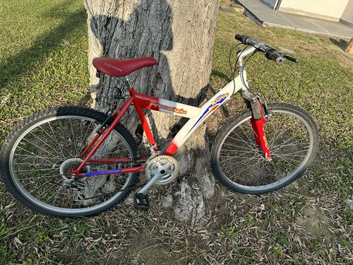 Bicicletta mountain bike - bicicletta,