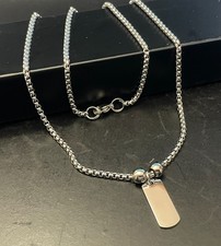 Collana con piastrina militare