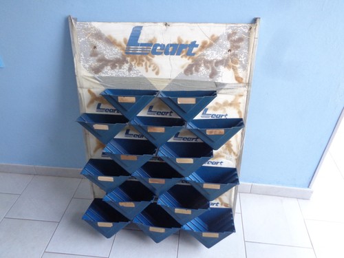Espositore fanali accessori - e,