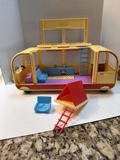 Peppa pig camper bus - peppa,