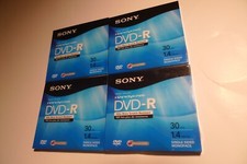 4 dischi registrabili nuovi Sony Handycam DVD-R 1,4 GB 30 min DMR30R1H SIGILLATI NUOVI CON SCATOLA