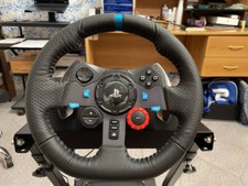 Logitech G29-Pedaliera e supporto