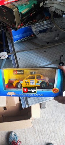 Bburago peugeot 205 - 1/25,