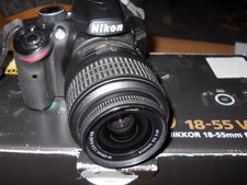 FOTOCAMERA REFLEX DIGITALE