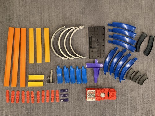 Hot wheels set - wheels, pista