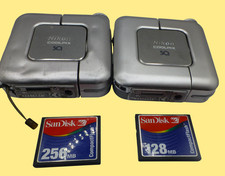 2 Nikon COOLPIX SQ fotocamera