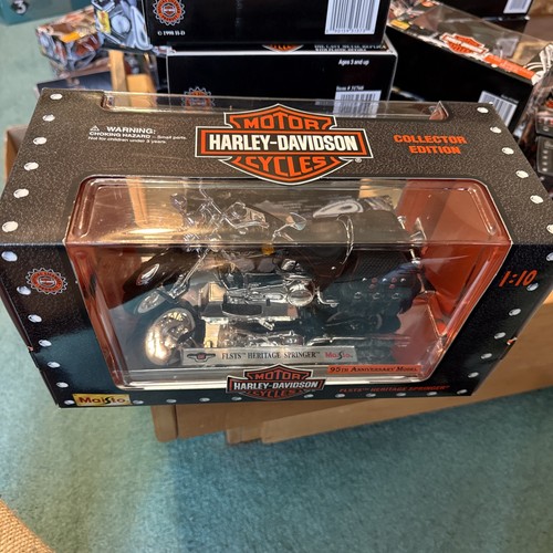 Maisto harley davidson 10 - maisto,