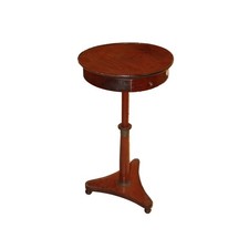 Tavolino Tondo a Stelo stile
