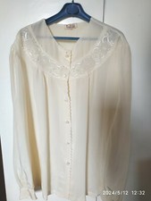  CAMICETTA ELEGANTE VINTAGE IN PURA SETA RICAMI A MANO SU SCOLLATURA E POLSINI .
