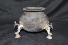 Vaso treppiede gamba pavone