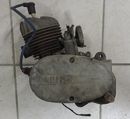 Ciclomotore alpino motore - motore, ad