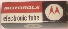 Tube 12AV7 MOTOROLA  NOS NIB neuf 1 pièce en boîte