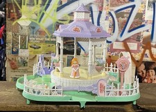 Precious Places #5165 Twirling