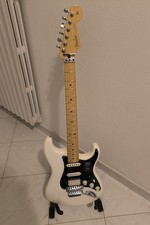 Chitarra Elettrica Fender Stratocaster Player HSS Floyd Rose - Polar White 