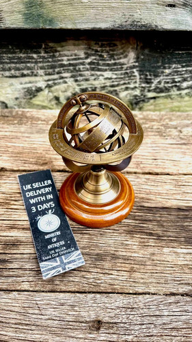 Sfera armillare vintage - , su