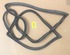 BMW E12 520,528,530i 77-82
