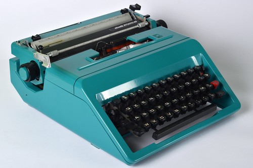 Macchina scrivere olivetti - da,
