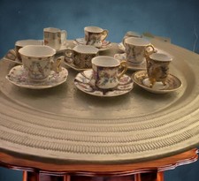 Collezione di 9 tazze e