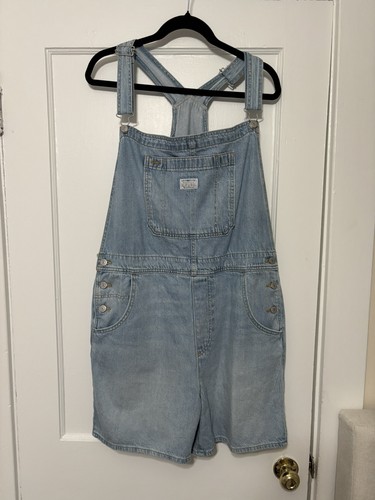 Pantaloncini levi donna - donna, due