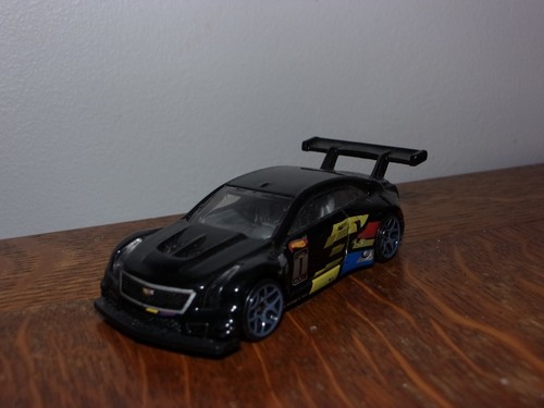 Inches hotwheels cadillac - 3,