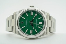 Rolex Oyster Perpetual 41mm Green Dial 124300 2025 10476/10599