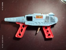 PISTOLA SPAZIALE anni 60/70 in plastica e un poco di latta - Made Hong Kong -