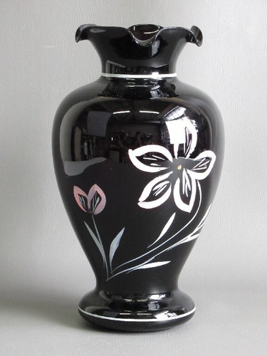 Vaso vetro viola dipinto fiori