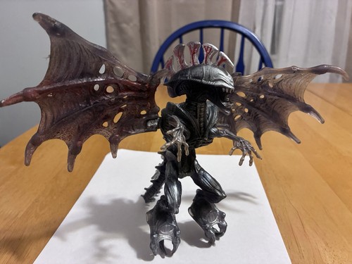 Kenner 1993 aliens flying - 1993,