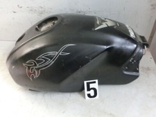 [05] SERBATOIO DUCATI MONSTER 750 IE DI COLORE NERO DEL 2002 SENZA TAPPO