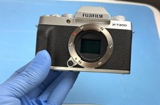 Fujifilm X-T200 Mirrorless