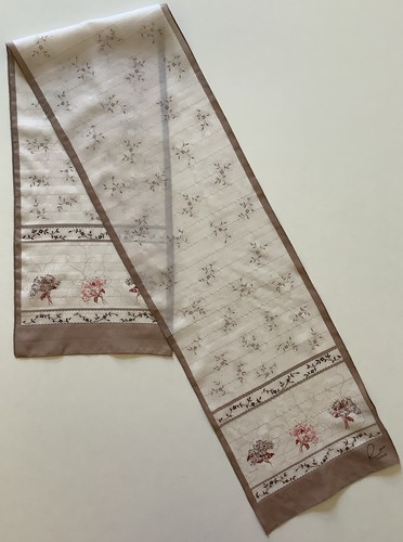 Una sciarpa vintage - 5, design