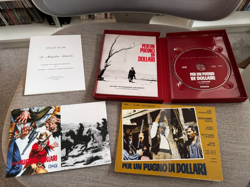 Fistful dollars per un - fistful,