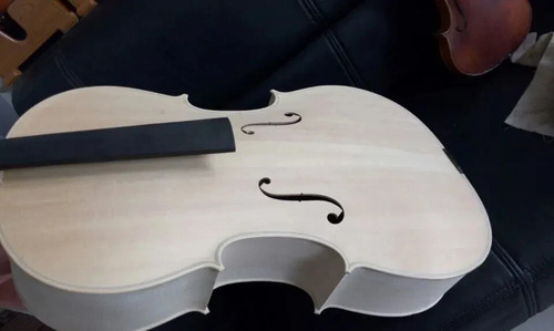 Violoncello incompiuto 4/4