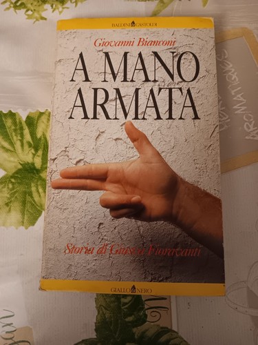 Mano armata ed - mano,