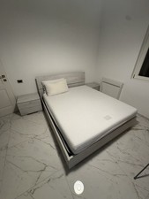 letto matrimoniale contenitore usato. Compreso Di Materasso E Comodini