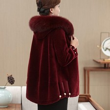 Giacca con cappuccio da donna