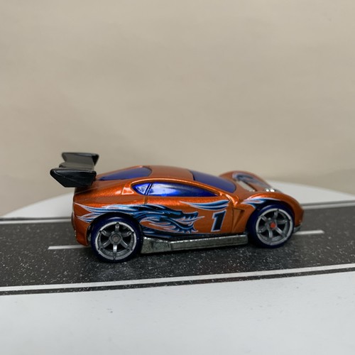 2005 hot wheels - hot, acceleracers