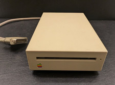 Vintage Apple Computer 800K