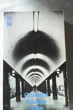 10/18 -James Crumley-Fausse