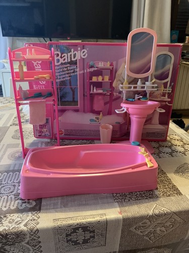 Barbie bathroom anni - bathroom, 90