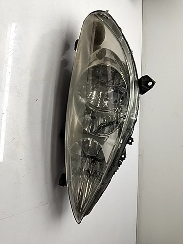 Faro anteriore sinistro - anteriore,