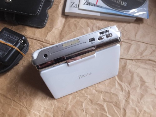 Sharp zaurus c3000 pda - sharp,